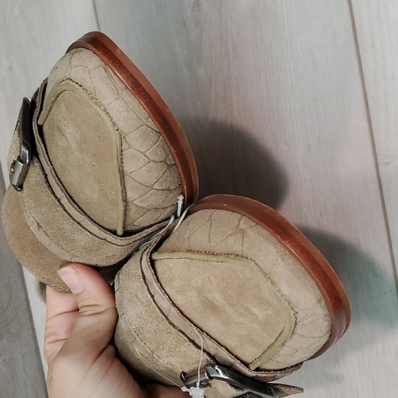 NEW Vince Camuto Women Cenkanda Croc Embossed  Loafer Flats Slip on shoes sz 7M - Picture 5 of 10